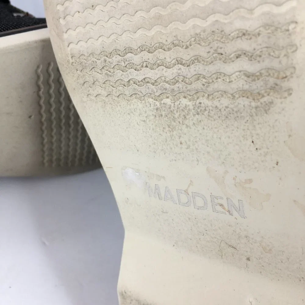 Madden M-Dolyn Chukka Boot Size 10.5M